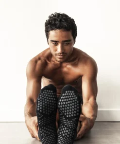 Base 33 Low Rise Grip Socks - Black