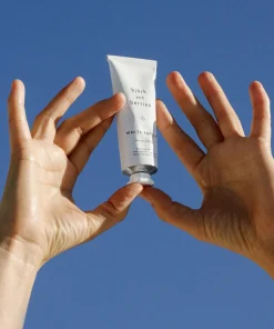 Bjork & Berries Hand Cream - White Forest