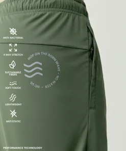 Born Living Yoga Orinoco Short - Swamp Green