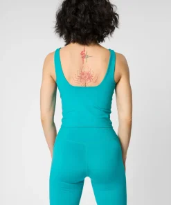 Girlfriend Collective Compressive High-Rise Bike Shorts - Peacock