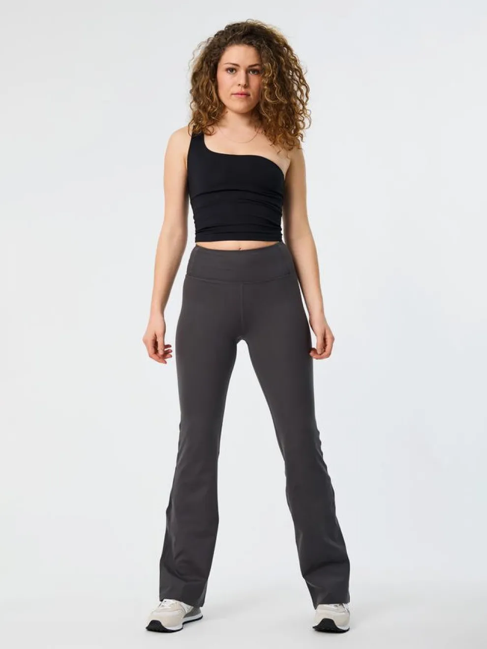Girlfriend Collective Compressive Flare Legging - Moon