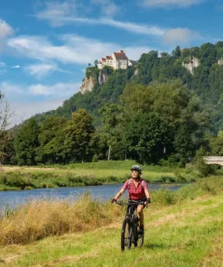 The Wellness Bucket List: 1,000 Escapes and Experiences to Enrich Mind, Body, and Soul