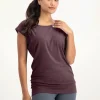 Urban Goddess Asana Yoga Tee - Berry