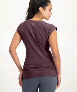 Urban Goddess Asana Yoga Tee - Berry