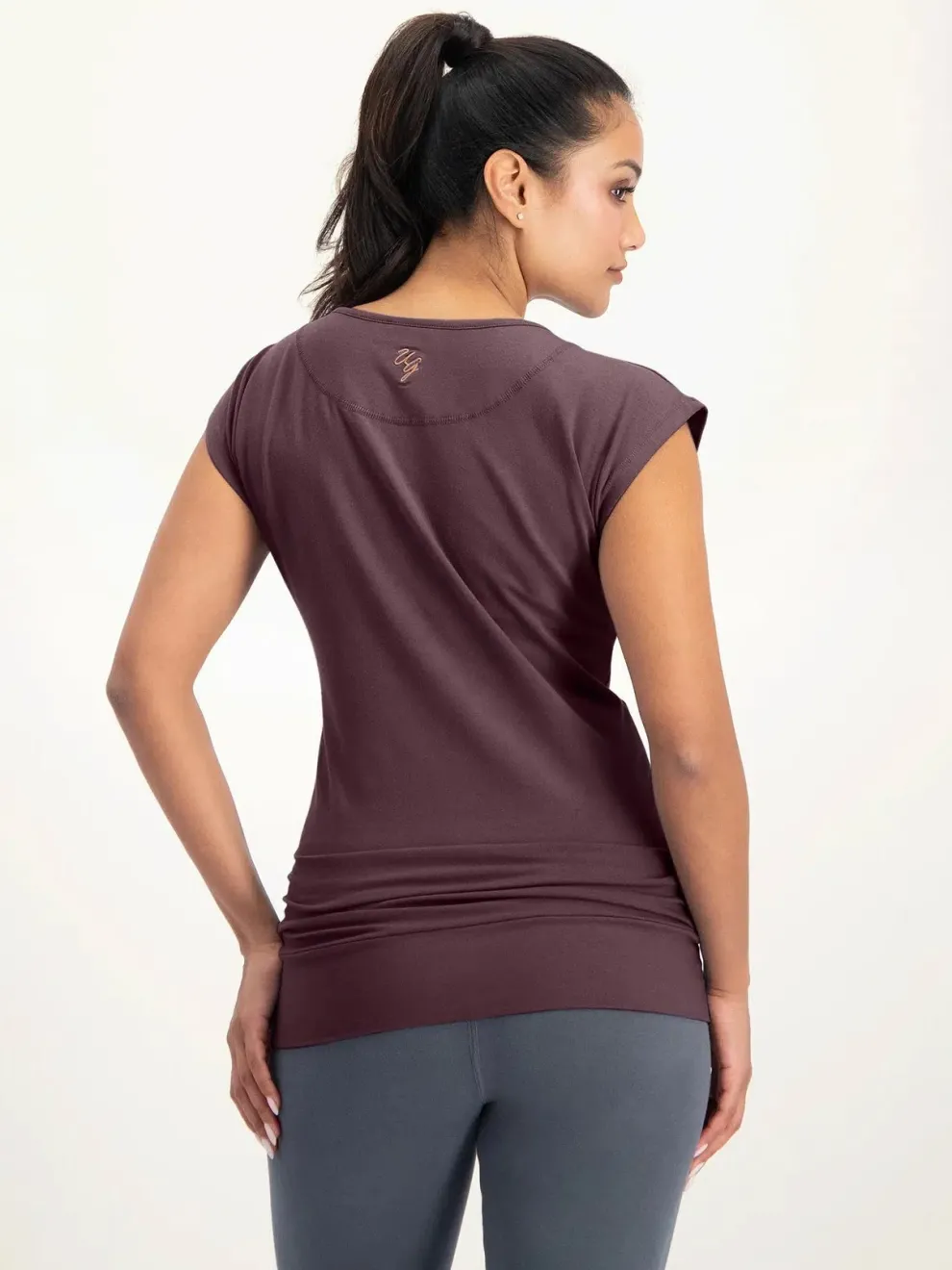 Urban Goddess Asana Yoga Tee - Berry