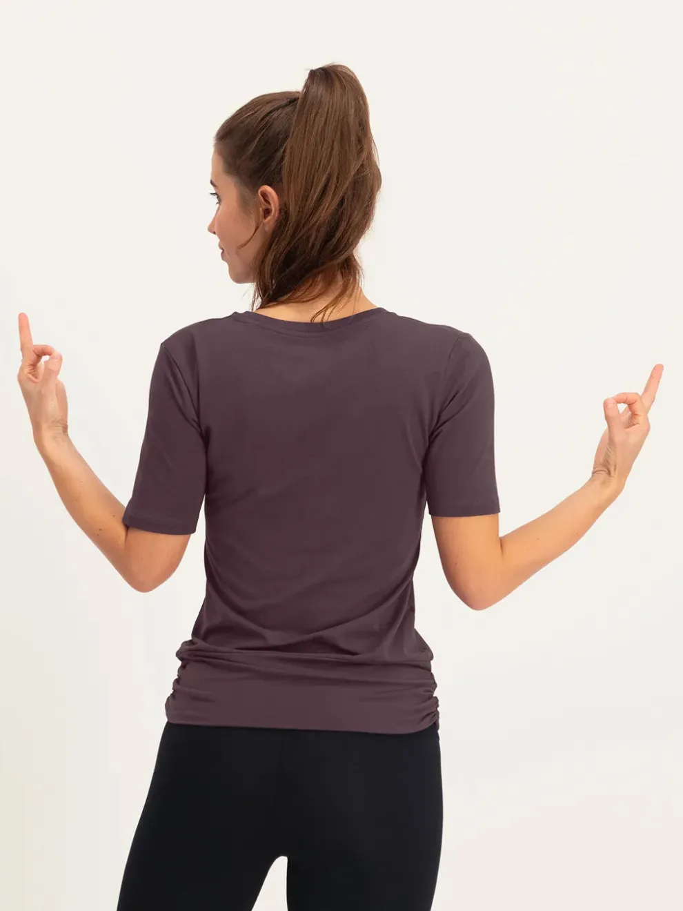 Urban Goddess Kami Yoga Tee - Berry