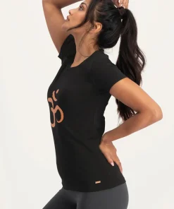 Urban Goddess OM Core Yoga Tee - Onyx Black