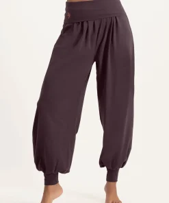 Urban Goddess Rhea Pants - Berry