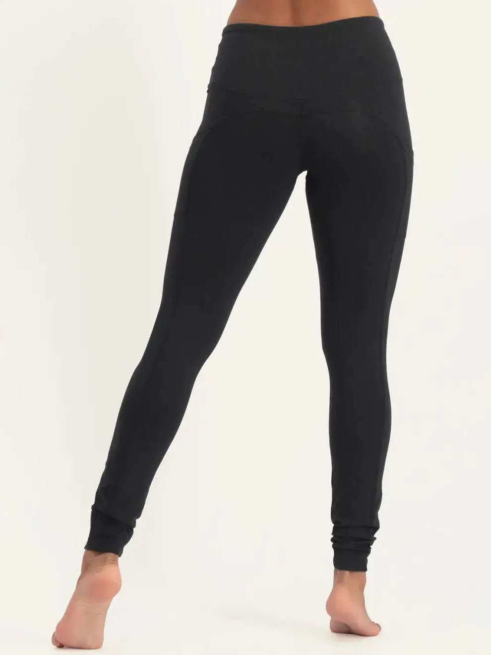 Urban Goddess Tara Pocket Yoga Leggings - Onyx Black