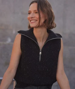 Varley Hally Half Zip Rib Vest - Black Fleck