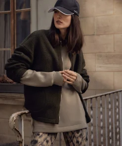 Varley Willmont Patch Pocket Fleece - Dark Resin Green